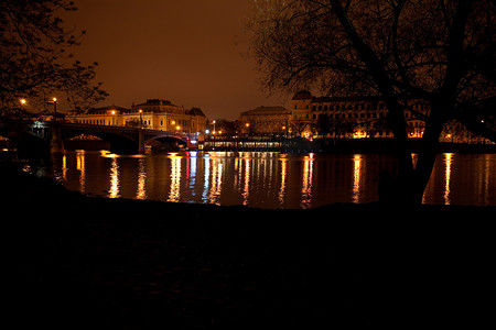 布拉格秋天的美丽夜景