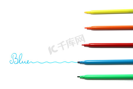彩色铅笔和笔的选择