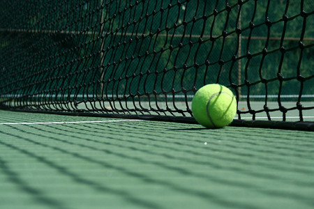球类运动器材摄影照片_网前网球