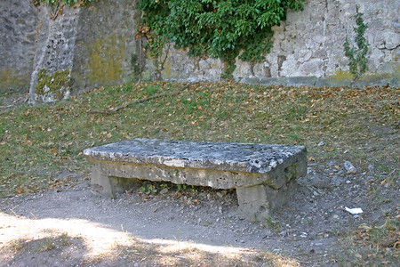 古代石凳