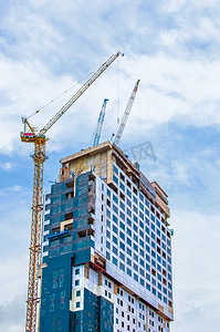 高层建筑施工现场