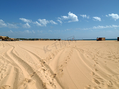 praia摄影照片_阿尔加维波尔蒂芒的 Praia da Rocha 海滩