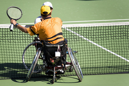 残疾人运动摄影照片_残疾人轮椅网球（男子）
