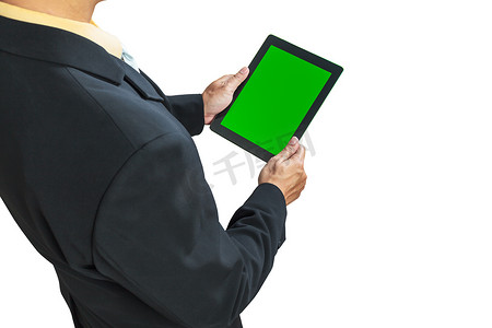 商人拿着数字平板电脑，白色背景上的绿色屏幕