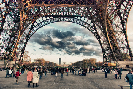 艾菲尔铁塔，巴黎
