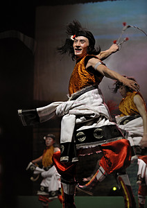 藏族舞者