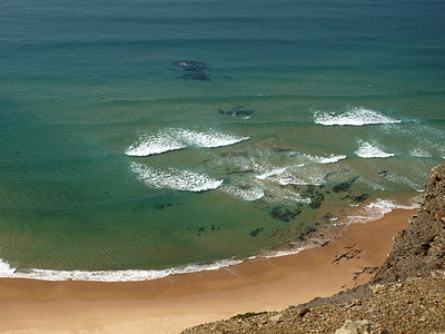 praia摄影照片_阿尔加维 Vila Do Bispo 附近的 Praia do Cordoama