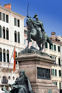 世外桃源设计素材摄影照片_威尼斯国王维克托伊曼纽尔二世雕像