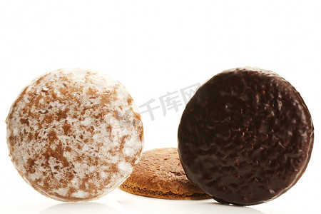 三种不同的德国传统蜂蜜饼干