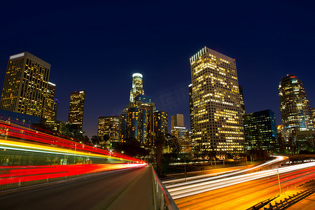 洛杉矶市中心夜景加利福尼亚日落天际线