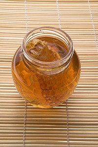 鲜蜜蜂巢蜜简体中文标题为新鲜蜂巢蜜