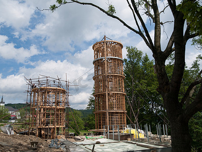 西门子摄影照片_建造中的木制灯塔