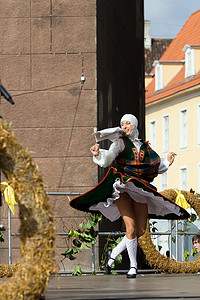传统的拉脱维亚民间舞蹈