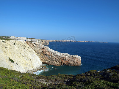 葡萄牙圣文森特角附近巨大的悬崖海岸