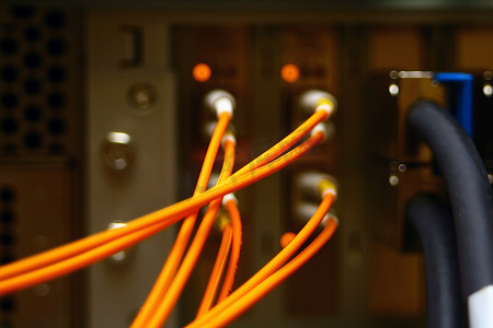 连接的光纤电缆