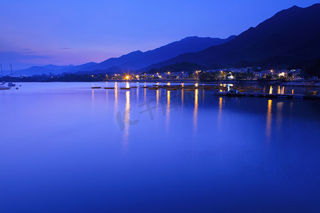 夜晚的海景