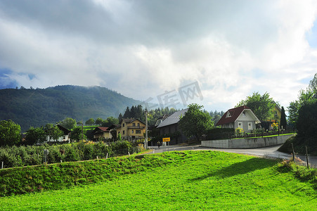 斯洛文尼亚村