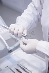 口腔器械摄影照片_牙科器械牙钻清洁工具牙医激增
