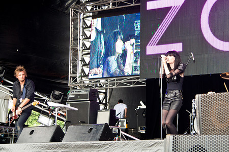 Zowie 参加 2011 年布里斯班未来音乐节