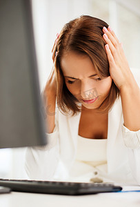 压力大的女人用电脑
