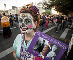 Dia De Los Muertos 化妆的女人