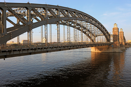 交叉桥摄影照片_彼得大帝的桥。