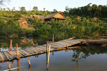 柬埔寨高龙岛的木制平房