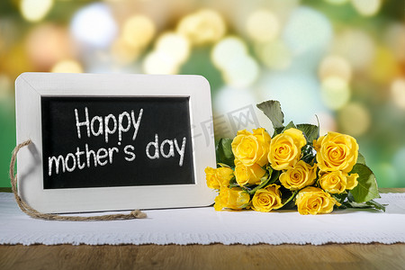 免费母亲节摄影照片_石板黑板母亲节和玫瑰