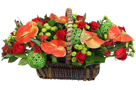 绿菊摄影照片_篮子里的花，红掌，绿菊，玫瑰。