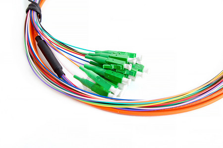 带连接器 MTP 的带状光纤有趣跳线