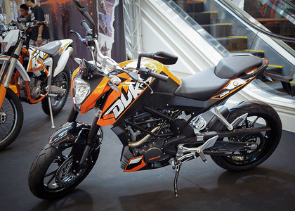 sx摄影照片_展出的 KTM 50 SX