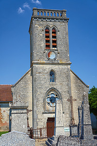 中世纪教堂的石塔