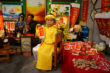 越南春节，亚洲孩子，书法展