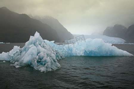漂浮的海冰-圣拉斐尔冰川-智利