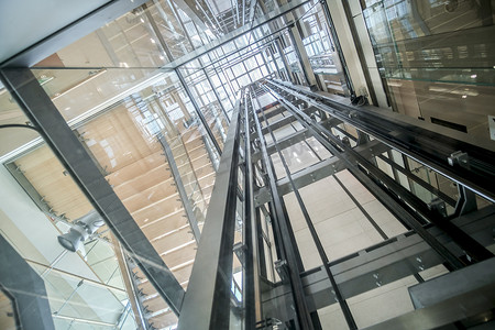 透明电梯现代电梯竖井玻璃建筑