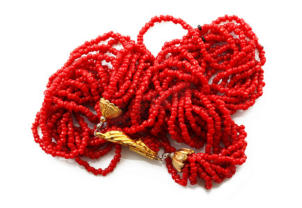 白底红珊瑚项链