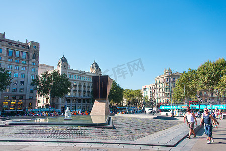 巴塞罗那加泰罗尼亚广场的马西亚纪念碑