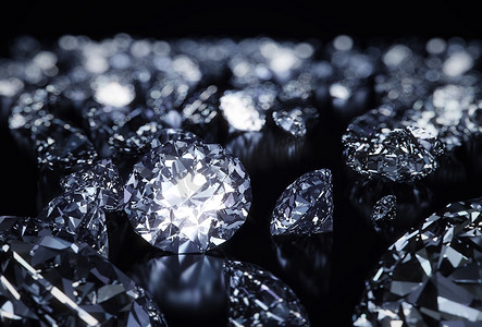 钻石光感摄影照片_黑色背景上的钻石