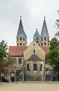 德国哈尔伯施塔特圣母教堂