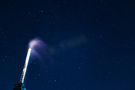 双十一主图大气摄影照片_长时间曝光的夜空星星照片。