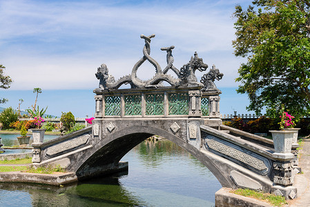 巴厘岛石拱桥