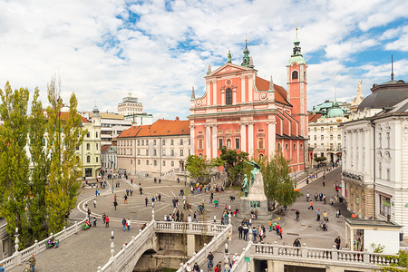 Preseren 广场和方济各会教堂的报喜，卢布尔雅那，斯洛文尼亚，欧洲。