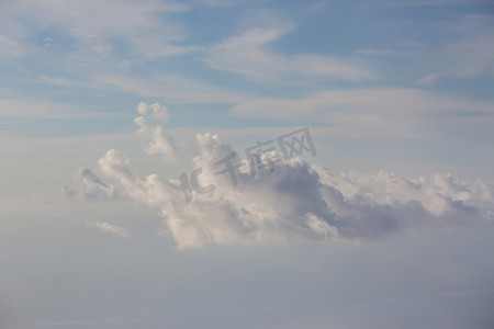 天空中的云，从飞机上看