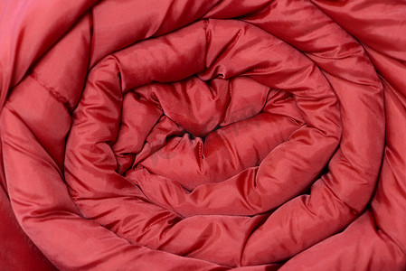 睡袋包裹红色质感