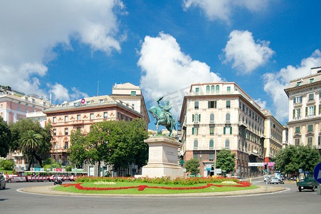 科尔维托广场和热那亚维克托伊曼纽尔二世纪念碑，