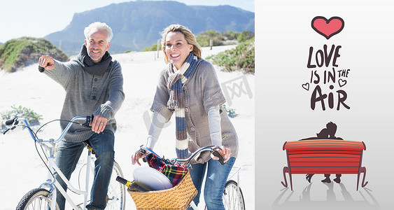 合成类ppt模板摄影照片_无忧无虑的情侣在沙滩上骑自行车和野餐的合成图像