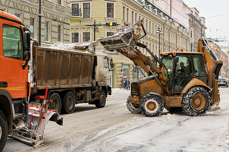 最痛苦的欧洲城市街头除雪