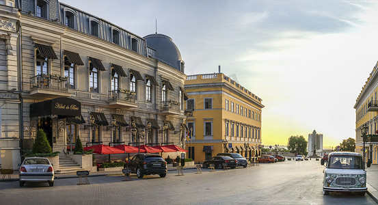 敖德萨的凯瑟琳广场和巴黎酒店