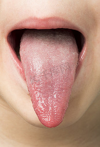 有趣的人摄影照片_人的舌头伸出来