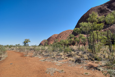 “乌鲁鲁，艾尔斯岩，澳大利亚北领地，2009 年 8 月”